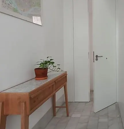 Town House With Rooftop Terrace Дом отдыха *