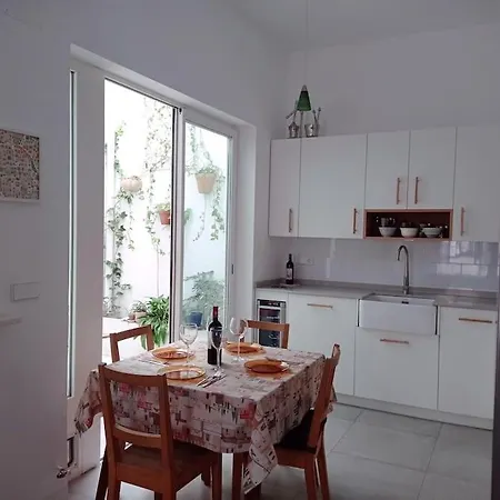 Town House With Rooftop Terrace Севилья